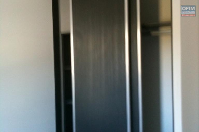 A LOUER STUDIO AVEC JARDIN DANS LA RESIDENCE COQUELICOTS