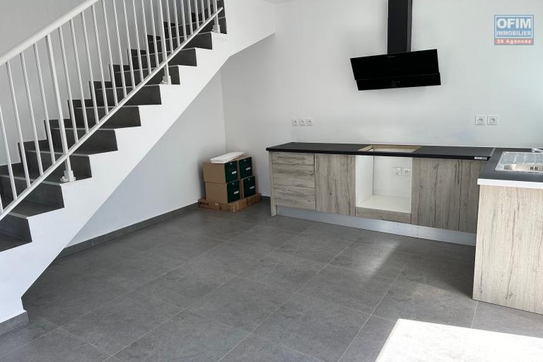 A louer jolie villa neuve Jumelée de type T4 à proximité immédiat du centre ville de Bras-Panon