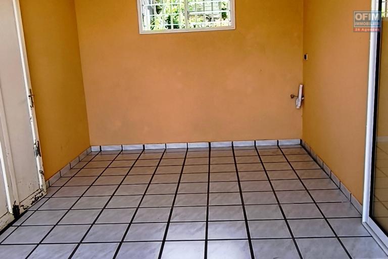 Maison jumelée F4 de 85,35 m2 avec jardin - Garage