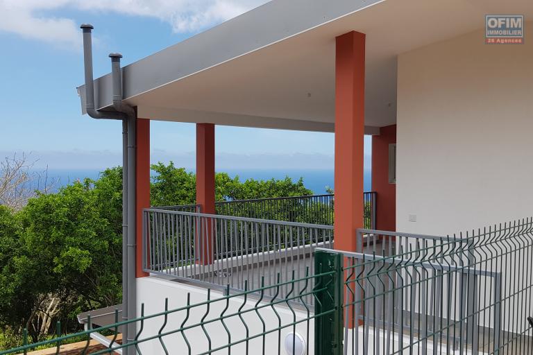 A louer jolie villa de type F3 mitoyenne dans impasse avec une belle vue Océan