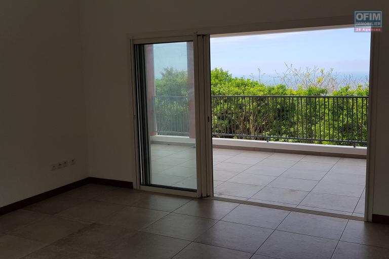 A louer jolie villa de type F3 mitoyenne dans impasse avec une belle vue Océan