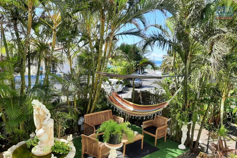 GRANDE VILLA AVEC 5 DEPENDANCES