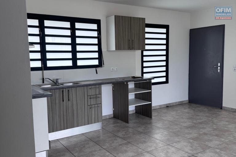 A louer très bel appartement sur la résidence ETOILE DE MER à Sainte Clotilde.
