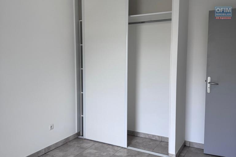 A louer très bel appartement sur la résidence ETOILE DE MER à Sainte Clotilde.