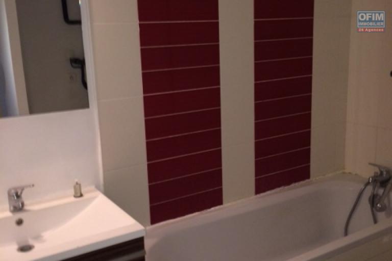 A vendre T2 en RDJ dans la residence Clipperton plein centre de La Montagne,