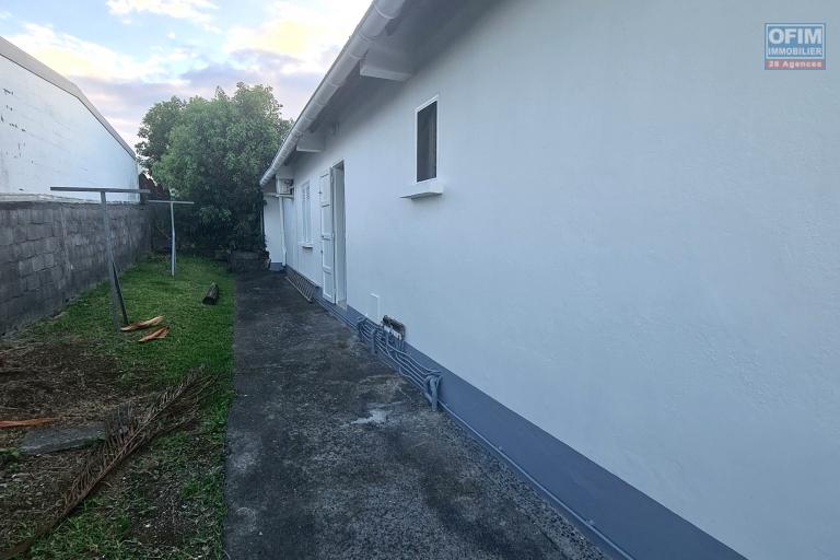 GRANDE MAISON ENTIEREMENT RÉNOVÉE 3 CHAMBRES, CUSINE NEUVE, JARDIN CLOTURÉ