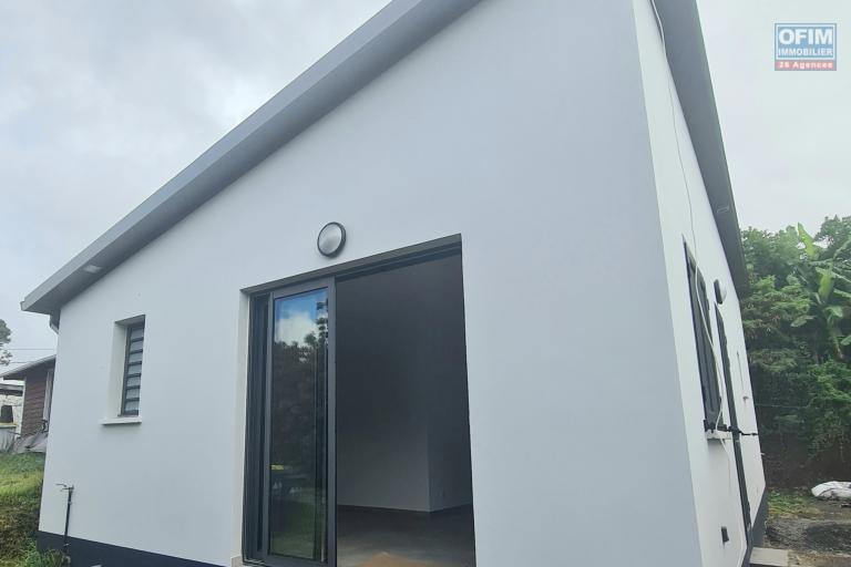 MAISON NEUVE AVEC 3 CHAMBRES, CUISINE ÉQUIPÉE, SITUÉE SUR COMMUNE CARRON/ STE SUZANNE