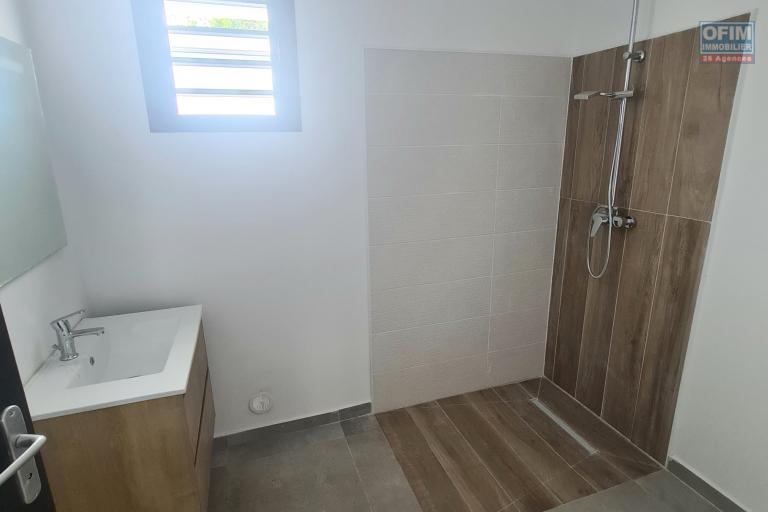 MAISON NEUVE AVEC 3 CHAMBRES, CUISINE ÉQUIPÉE, SITUÉE SUR COMMUNE CARRON/ STE SUZANNE