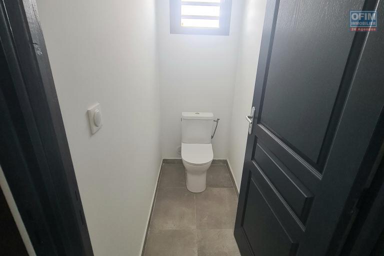 MAISON NEUVE AVEC 3 CHAMBRES, CUISINE ÉQUIPÉE, SITUÉE SUR COMMUNE CARRON/ STE SUZANNE