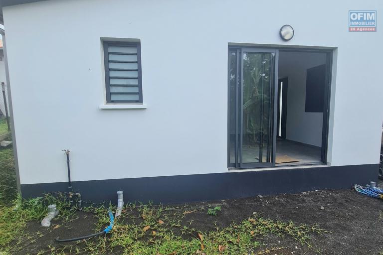 MAISON NEUVE AVEC 3 CHAMBRES, CUISINE ÉQUIPÉE, SITUÉE SUR COMMUNE CARRON/ STE SUZANNE