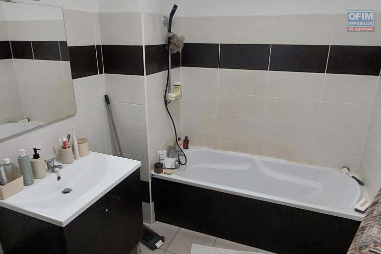 Spécial investisseur – T2 Loué – Dernier Étage – Vue Mer/Montagne