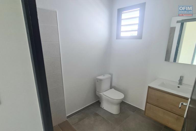 MAISON NEUVE AVEC 2 CHAMBRES, CUISINE ÉQUIPÉE, SITUÉE SUR COMMUNE CARRON/ STE SUZANNE