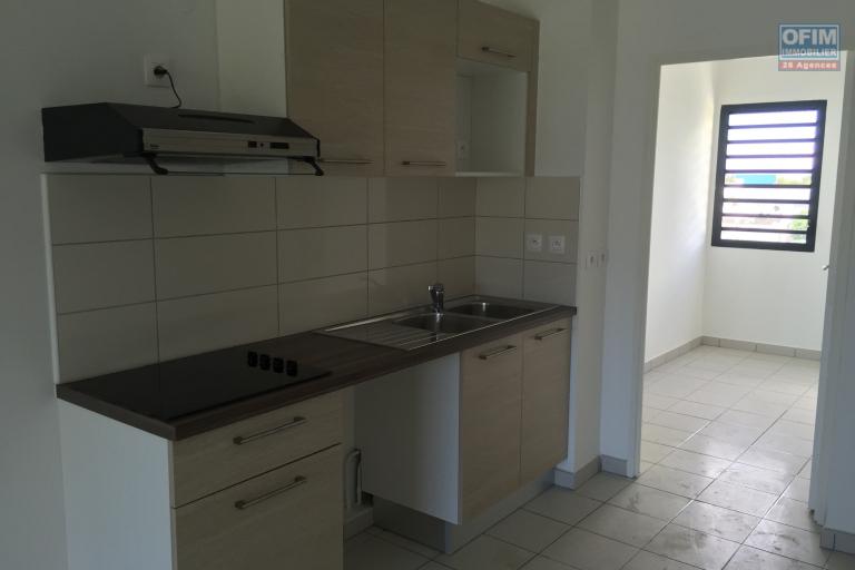 A louer ce charmant appartement de type F2 d'une surface de 45,18m2 sur la résidence ALBATROS à Sainte Clotilde.