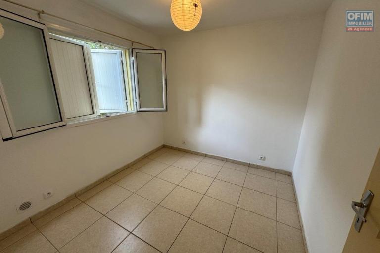 A louer joli appartement de type F3 d'environ 56 m² le Tampon proche centre ville