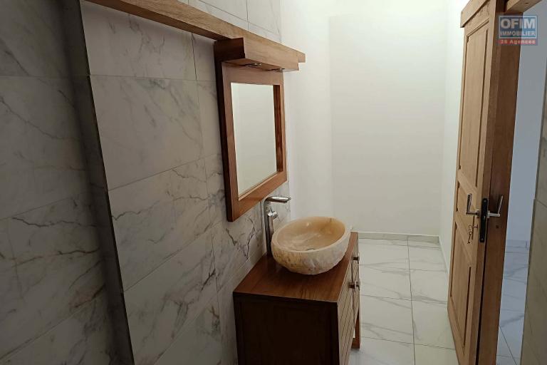 Charmante maison F3/4 entièrement rénovée à deux pas des sentiers de randonnée  à  l'Entre deux