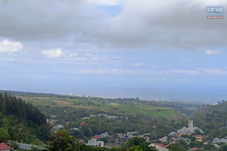 Charmante maison F3/4 entièrement rénovée à deux pas des sentiers de randonnée  à  l'Entre deux