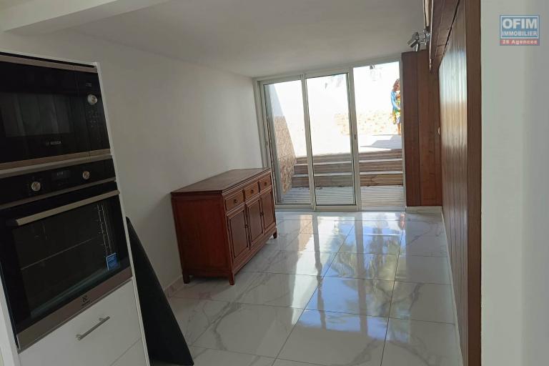 Charmante maison F3/4 entièrement rénovée à deux pas des sentiers de randonnée  à  l'Entre deux