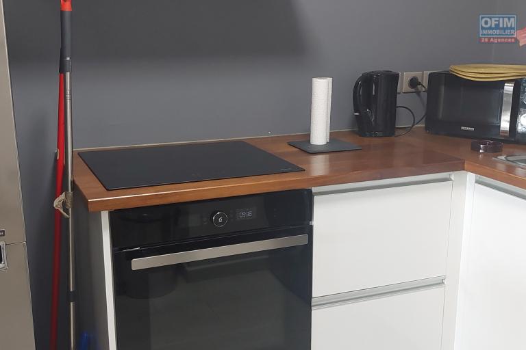 A louer à Saint Leu  très bel appartement T3 meublé proche du lagon