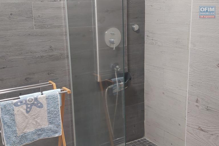 A louer à Saint Leu  très bel appartement T3 meublé proche du lagon