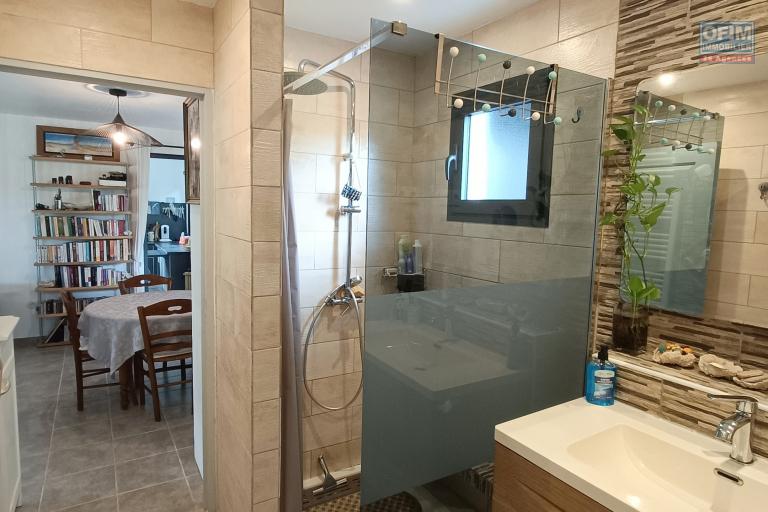 A vendre exceptionnelle Villa de 80 m2 sur un terrain de 3100 m2 &agrave; la PLaine des Palmistes