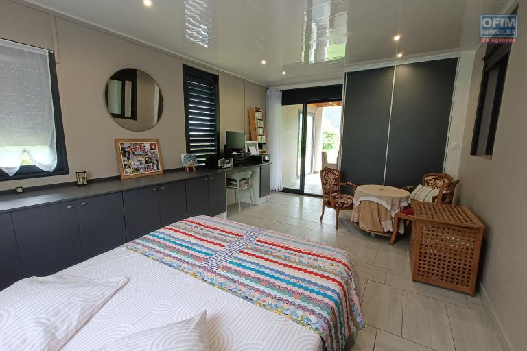 A vendre exceptionnelle Villa de 80 m2 sur un terrain de 3100 m2 &agrave; la PLaine des Palmistes