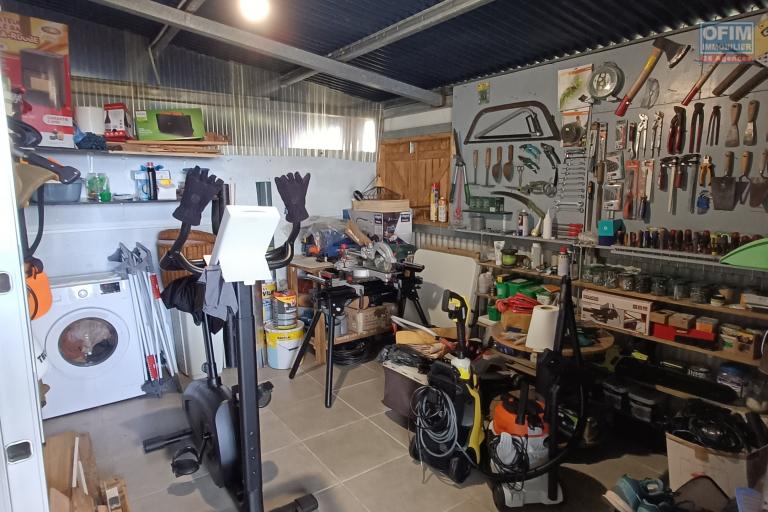 A vendre exceptionnelle Villa de 80 m2 sur un terrain de 3100 m2 &agrave; la PLaine des Palmistes