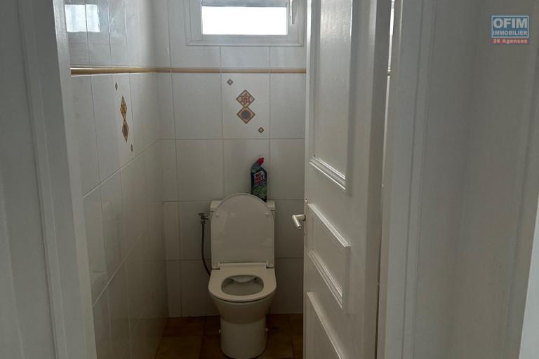 A louer Appt F2 de 45,96 m² meublé à proximité direct du centre ville de Saint-André