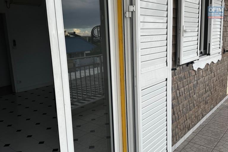 a louer appartement F3 de 64,87 m² à proximité du centre ville de Saint-André