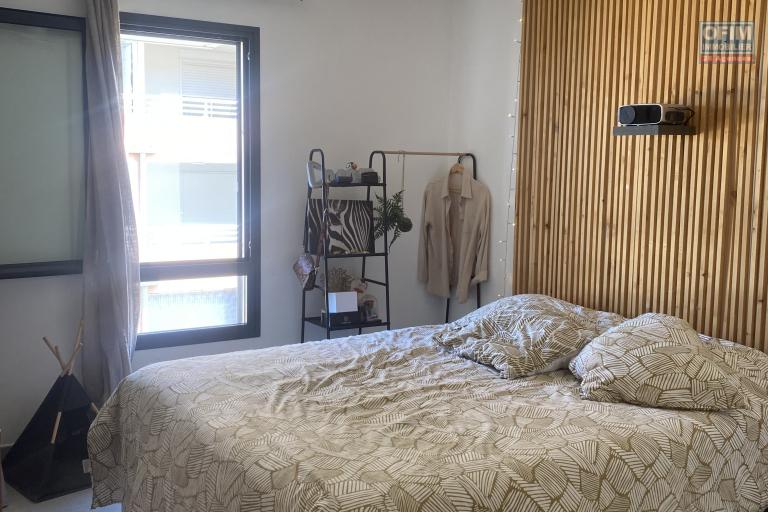 A vendre bel appartement T2 avec vue mer au centre ville de la Possession.