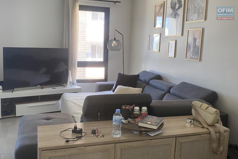 A vendre bel appartement T2 avec vue mer au centre ville de la Possession.