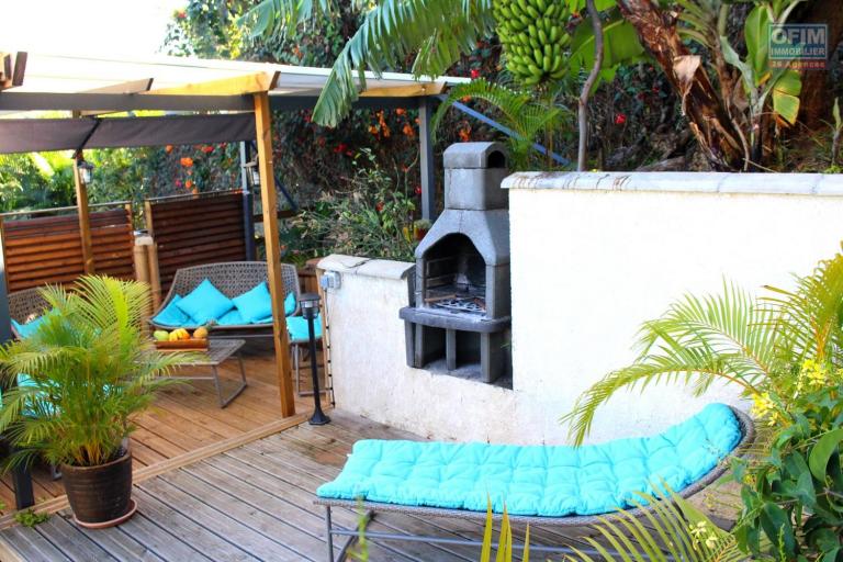 A louer très belle villa meublée a la rivière saint louis