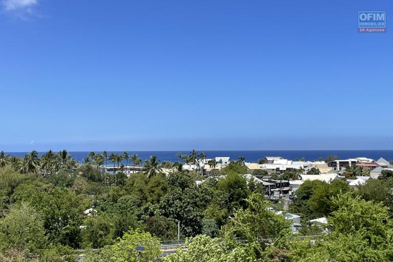  &Agrave; Vendre &ndash; Ensemble immobilier T2 + garage am&eacute;nag&eacute; en T2  &agrave; Saint Gilles les Bains (97434)