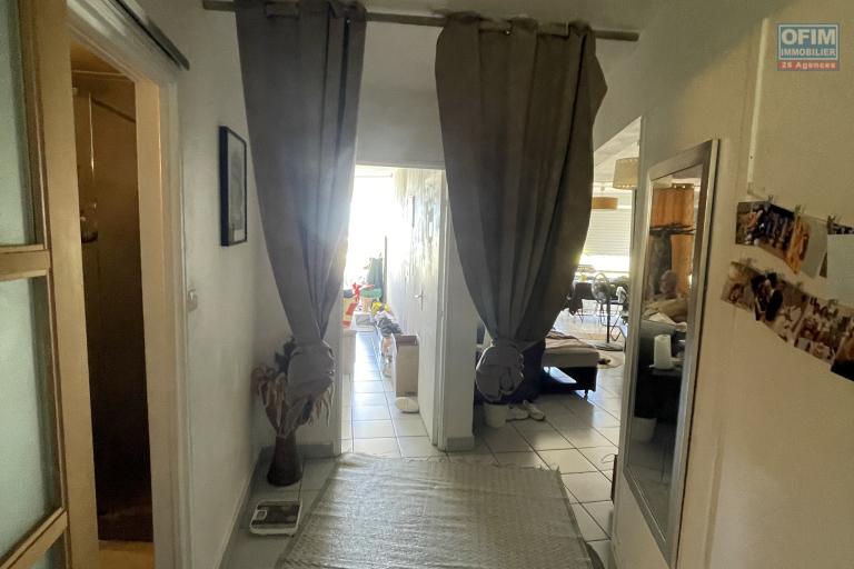  &Agrave; Vendre &ndash; Ensemble immobilier T2 + garage am&eacute;nag&eacute; en T2  &agrave; Saint Gilles les Bains (97434)