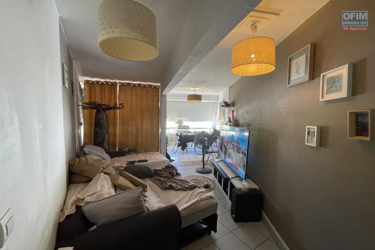  &Agrave; Vendre &ndash; Ensemble immobilier T2 + garage am&eacute;nag&eacute; en T2  &agrave; Saint Gilles les Bains (97434)