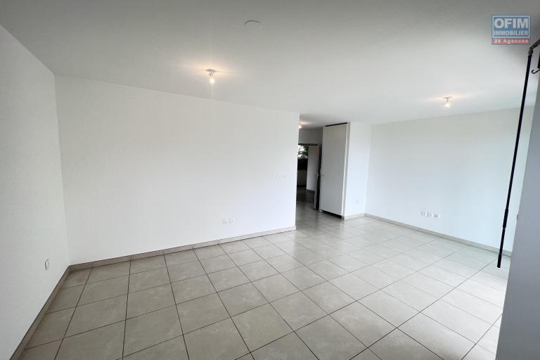 A louer sur saint denis appartement type T2