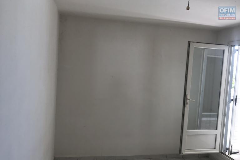 A louer appartement T2 a saint - clotilde