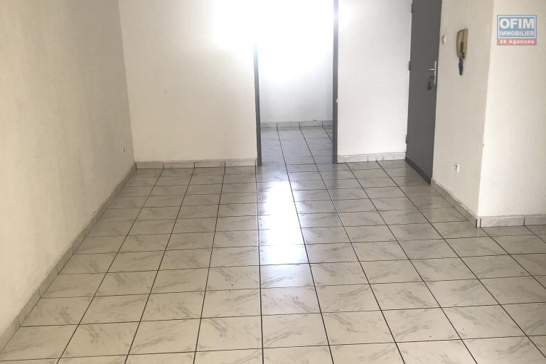 A louer appartement T2 a saint - clotilde