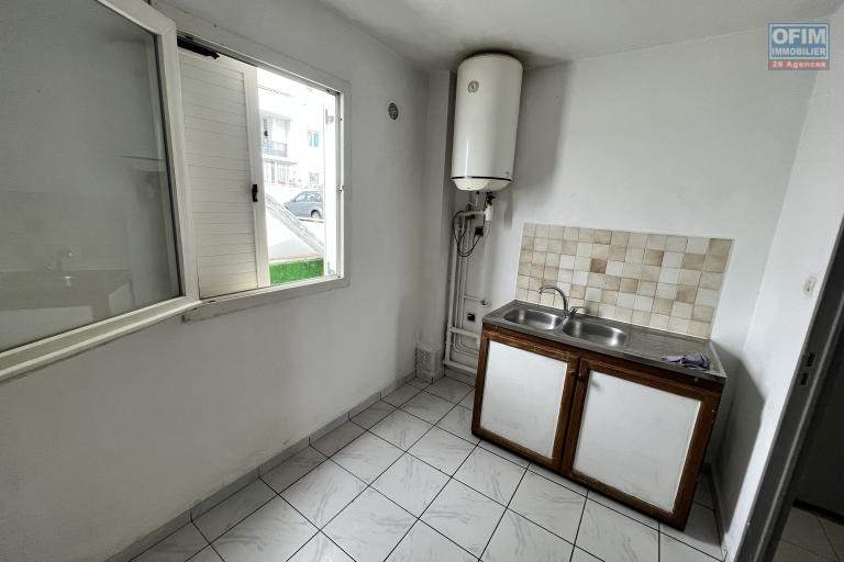 A louer appartement T2 a saint - clotilde
