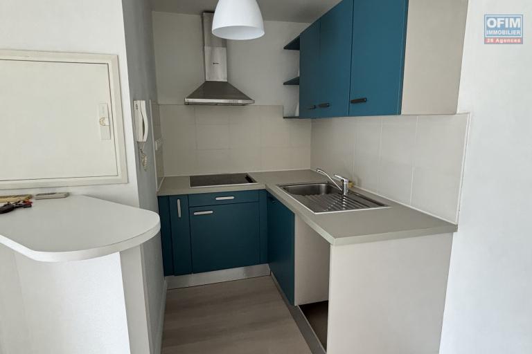 A louer Beau T2 ( refait entièrement) rue des manguiers proche centre ville