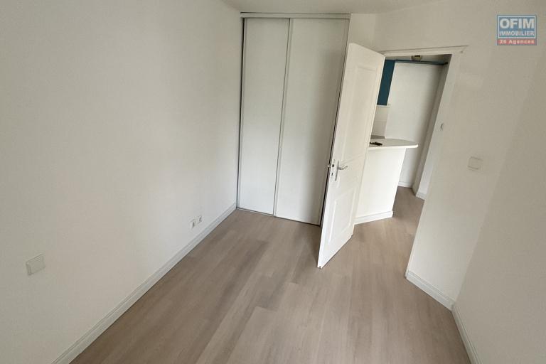 A louer Beau T2 ( refait entièrement) rue des manguiers proche centre ville