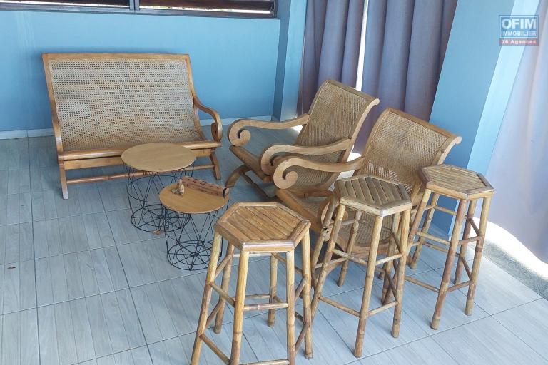 A louer  &agrave; Saint Leu villa F4  meubl&eacute;e  ,  moderne et spacieuse avec vue mer