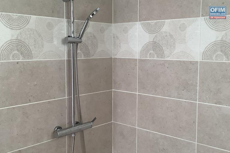 A louer bel appartement neuf f3 a la rivi&egrave;re saint louis