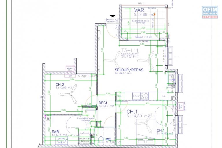 A VENDRE APPARTEMENT F3 DE 73.64 M2  AU CENTRE VILLE DE  SAINT DENIS - APPARTEMENT