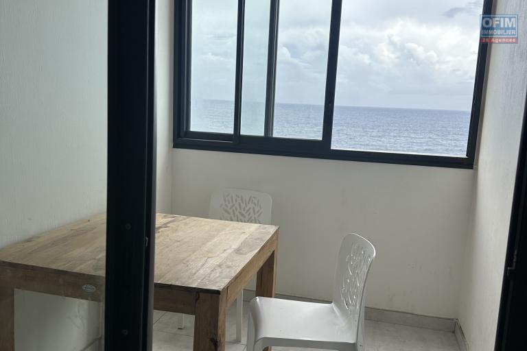 F2 en Duplex à Terre-Sainte vue Mer