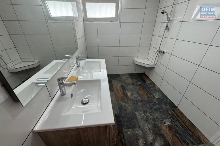 A louer jolie villa F3 enti&egrave;rement r&eacute;nov&eacute;e