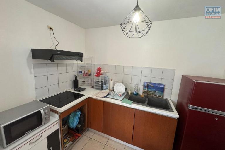 A louer magnifique appartement MEUBLE de type F2 proche centre ville au Tampon