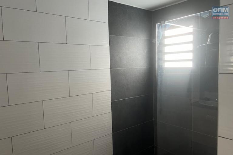 A Louer appartement de type T3 neuf dans une r&eacute;sidence s&eacute;curis&eacute;e proche centre ville de L'ETANG SALE LES HAUTS