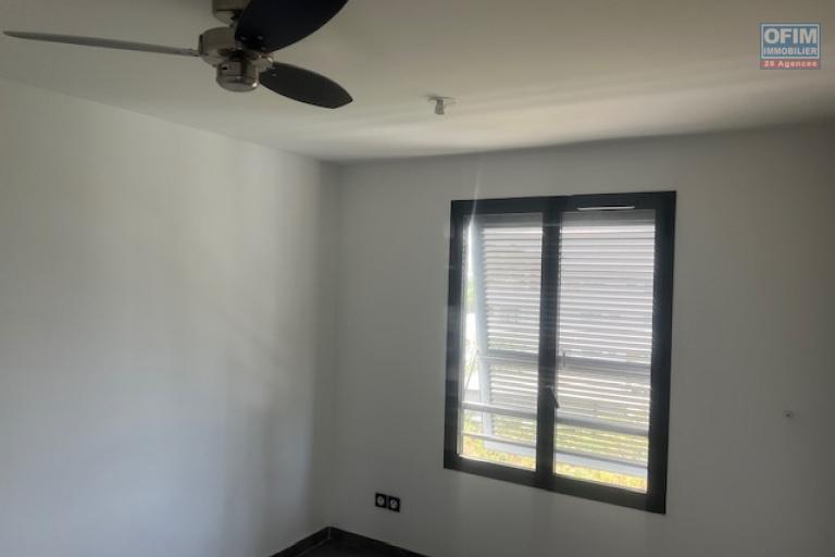 A Louer appartement de type T3 neuf dans une r&eacute;sidence s&eacute;curis&eacute;e proche centre ville de L'ETANG SALE LES HAUTS