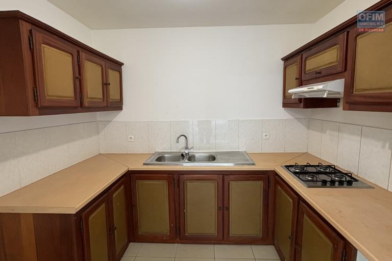 A vendre appartement 2 chambres de 70 m2 avec varangue &agrave; Saint-Beno&icirc;t