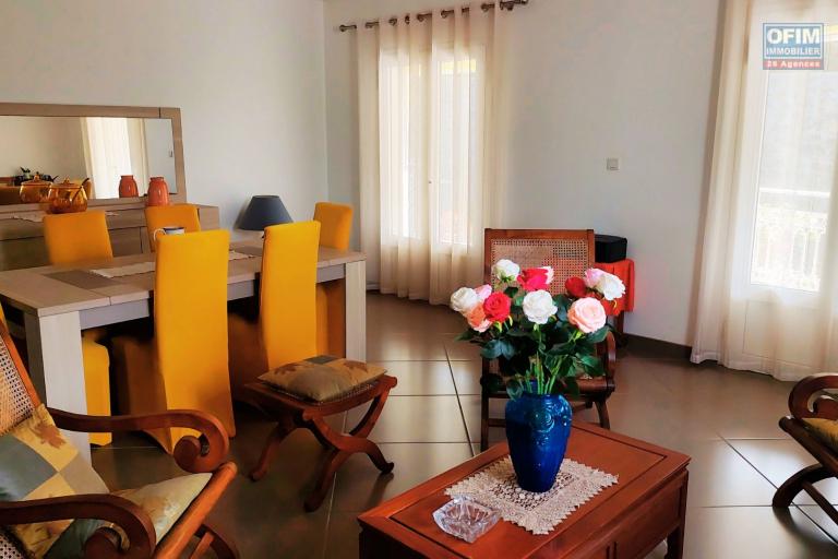 &Agrave; vendre &ndash; Belle maison cr&eacute;ole contemporaine de 118 m&sup2; sur 618 m&sup2; de terrain &ndash; Le Tampon (974)